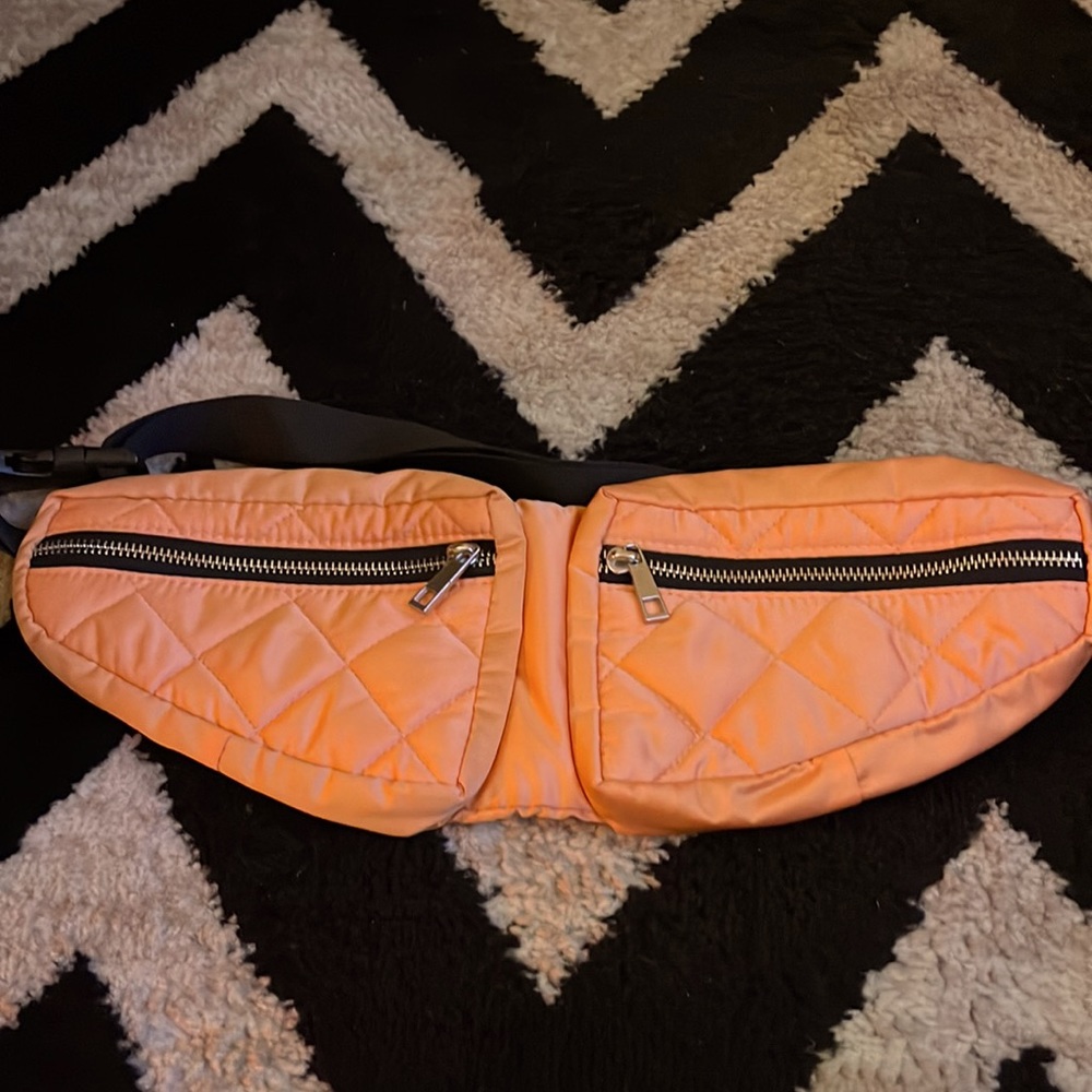 Fanny pack